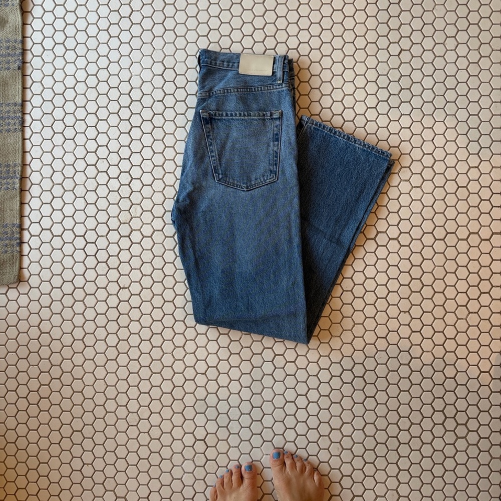 Citizens of Humanity
Baretta Relaxed Straight Jeans
